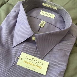 NWT. Van Heusen, men’s buttoned down dress shirt. Sateen Stripe, wrinkle free!